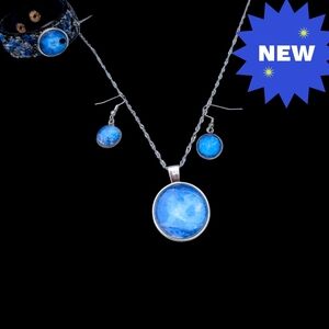 SOLD Striking Blue Necklace with Circular Pendant